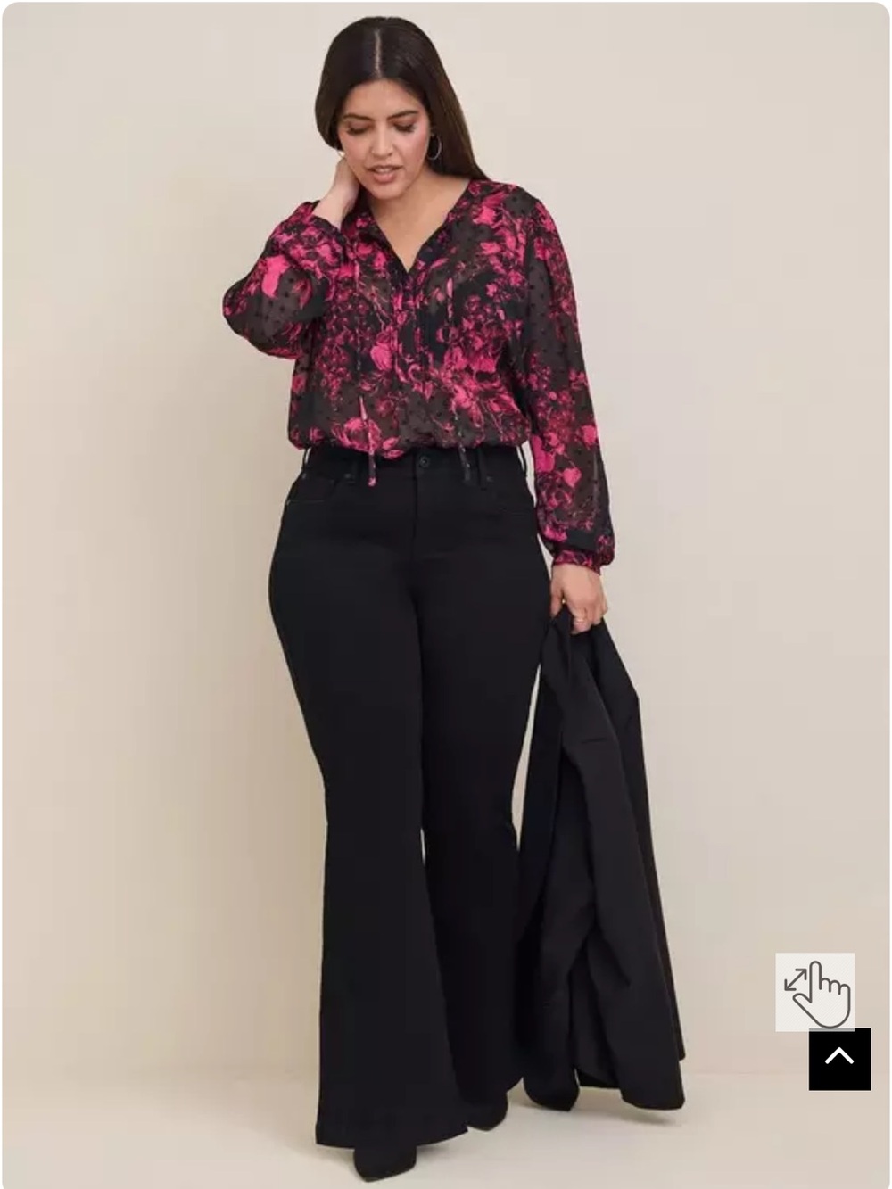 NWT torrid Chiffon Clip Dot Button-Front Blouse - Size 2 - Floral Pink - Picture 2 of 13